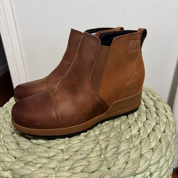 SOREL Evie II Taffy Brown Leather/Suede Hidden Wedge Slip On Chelsea Boots - Picture 5 of 11